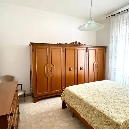 N279 - Numana, Ampio Quadrilocale Con Terrazzo Нумана